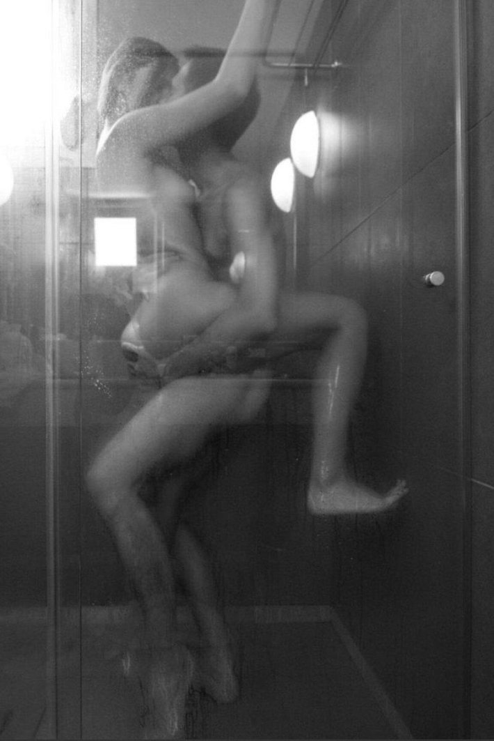 Эротические картинки в душе