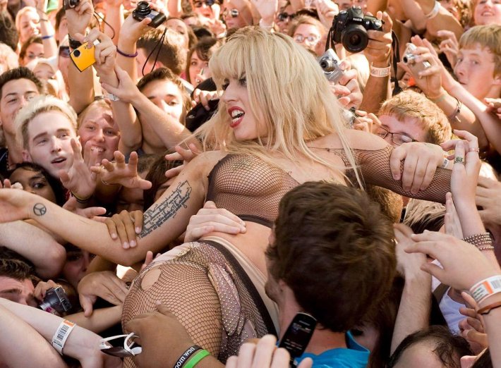 Скандальные фото