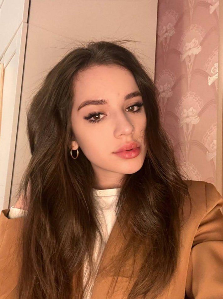 Аня Мур слив