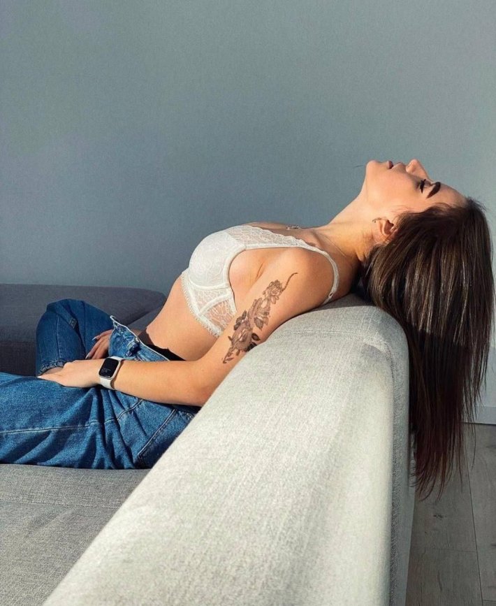 Тиктокерша Аня Мур