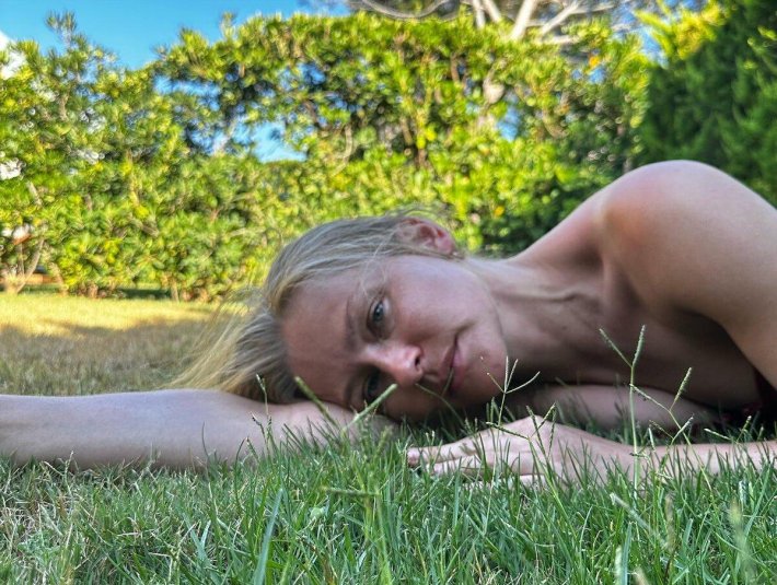 Пересильд в купальнике