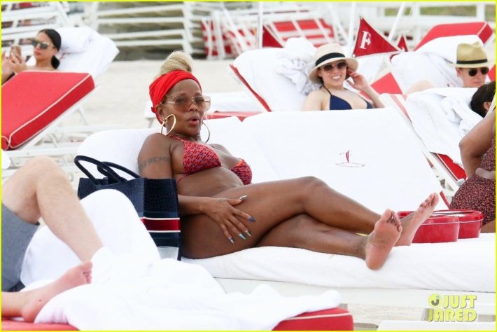 Мэри Джей Блайдж ножки