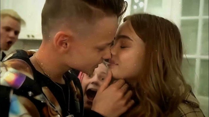 Валя карнавал и Егор шип