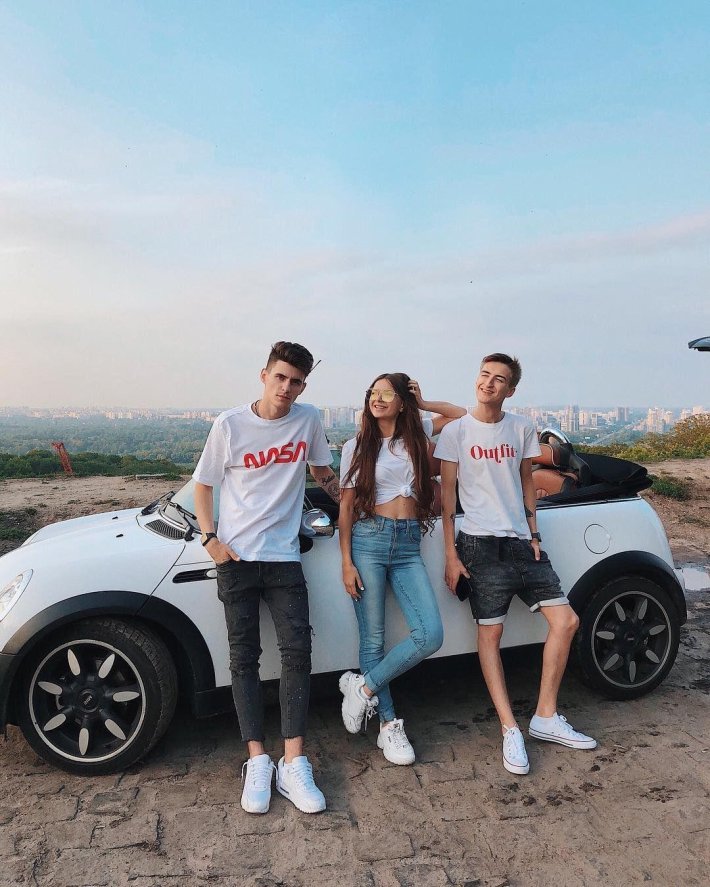 Машина Алены Венум