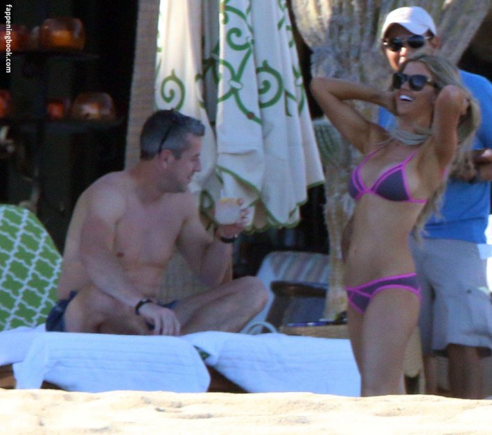 Кристина Эль Мусса топлес