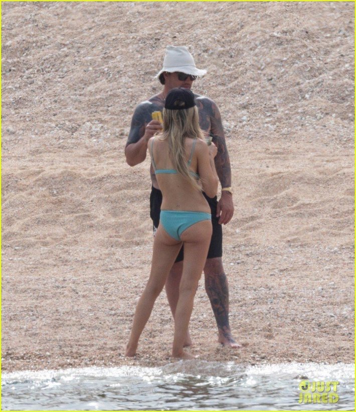 Кристина Бабушкина бикини