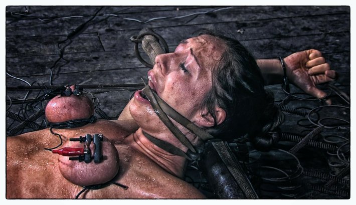 Бдсм пытки электричеством