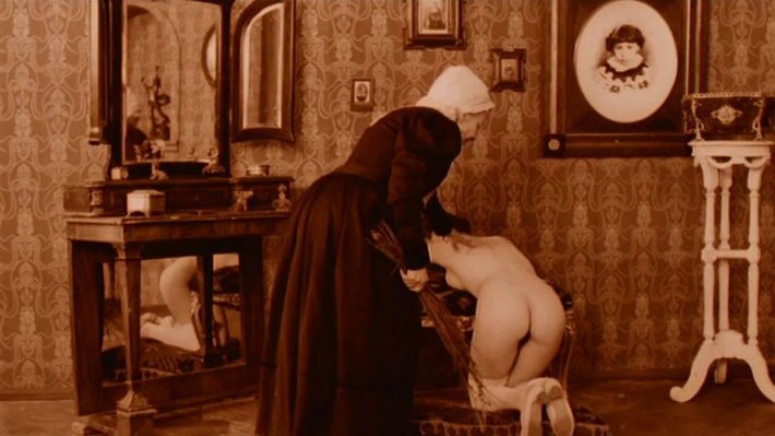 Динара Друкарова про уродов и людей