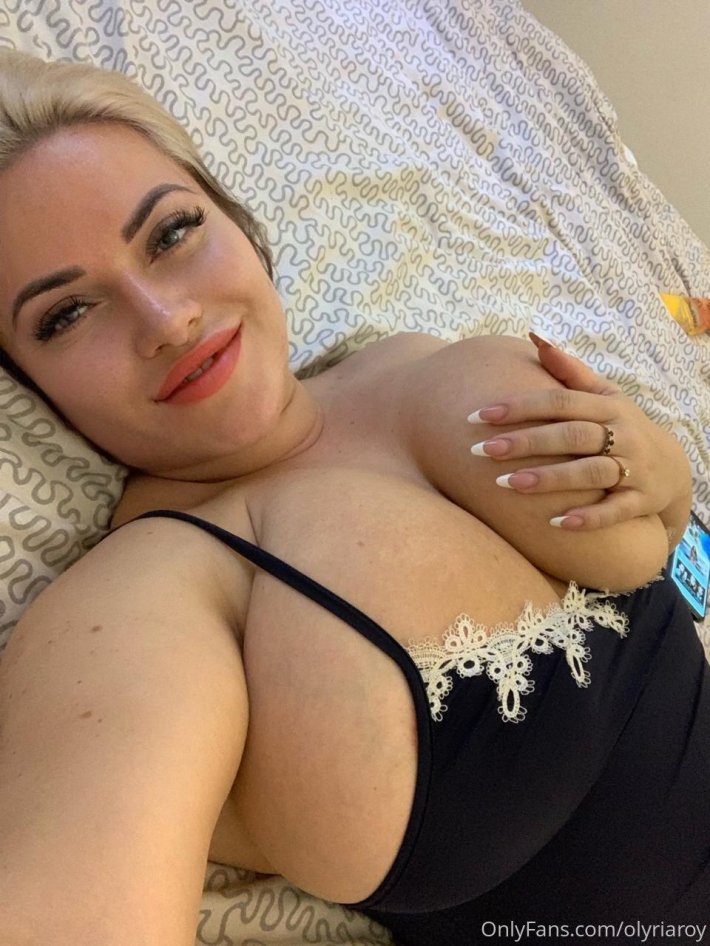 Olyria Roy Олирия Рой onlyfans nude