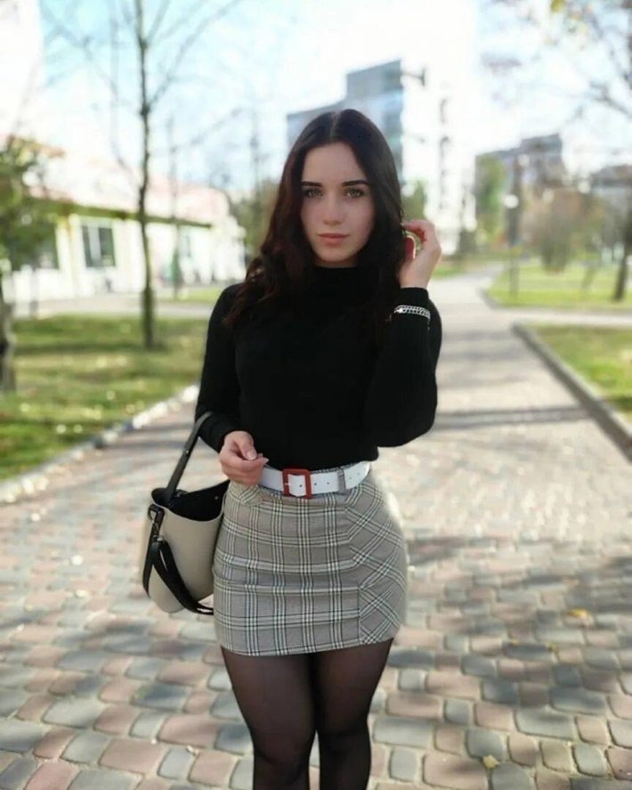 Anya Desyatnikova онлифанс слив